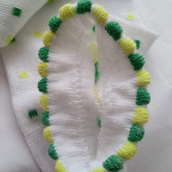 New Nike White Green Yellow Women's  Ped Socks - Picture 3 of 4